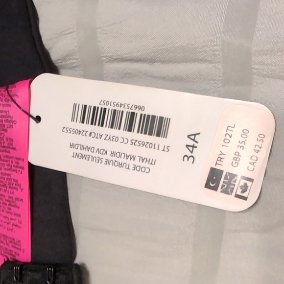 34A Beyond Sexy Black Bra - Picture 2 of 8